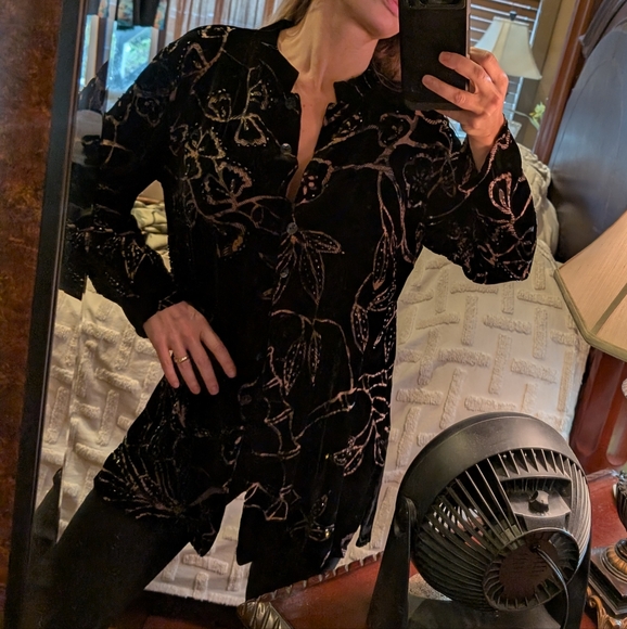 Chico's Beaded burnout velvet bamboo button-down shirt with Mandarin collar - Picture 9 of 11